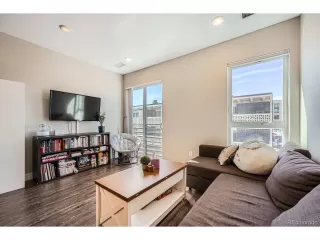 Photo #6: 1720392 Listing