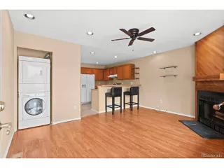 Photo #4: 1720813 Listing