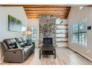 Photo #3: 1720886 Listing 