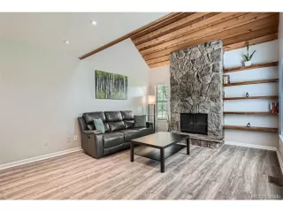 Photo #4: 1720886 Listing 