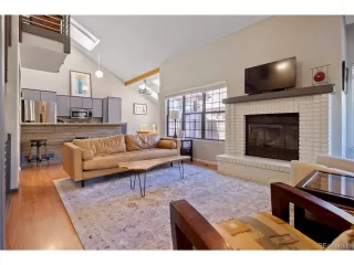 Photo #2: 1721604 Listing 