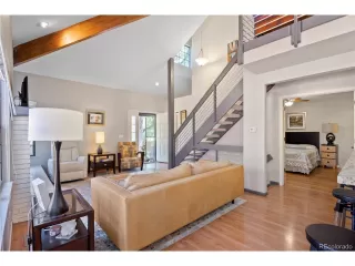 Photo #4: 1721604 Listing 