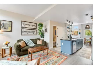 Photo #2: 1722443 Listing