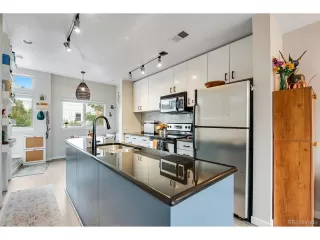 Photo #6: 1722443 Listing