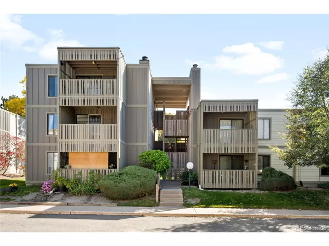 MLS: 1723080 Condo For Sale