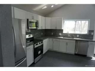 Photo #4: 1725034 Listing 