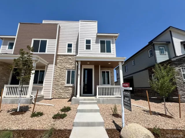 MLS: 1726158 Condo For Sale