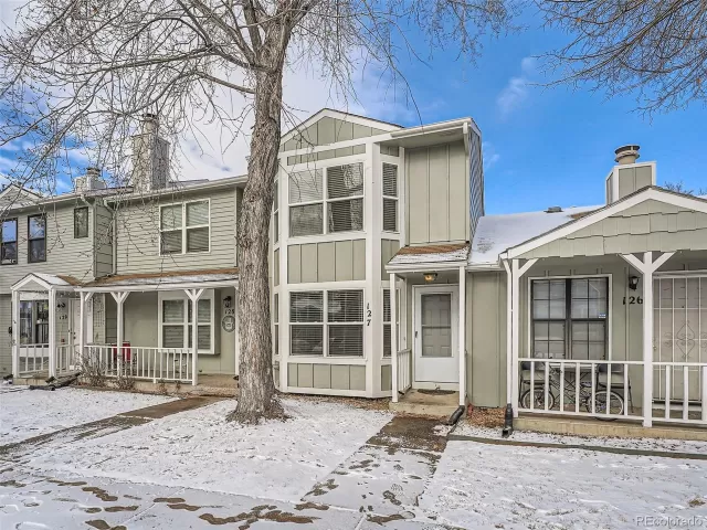 MLS: 1728110 Condo For Sale