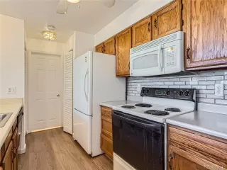 Photo #5: 1728206 Listing