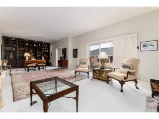 Photo #4: 1729837 Listing 