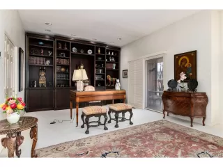 Photo #5: 1729837 Listing 