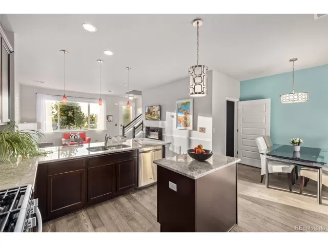 MLS: 1731270 Condo For Sale