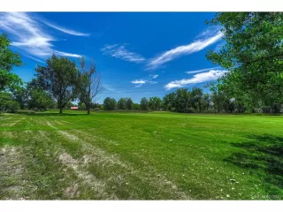 Photo #3: 1732683 Listing