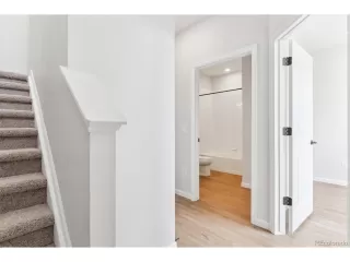 Photo #2: 1735329 Listing 