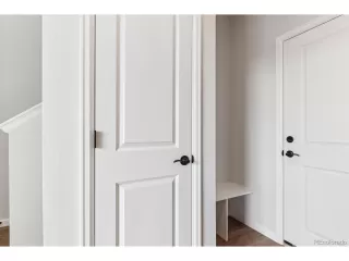 Photo #5: 1735329 Listing 