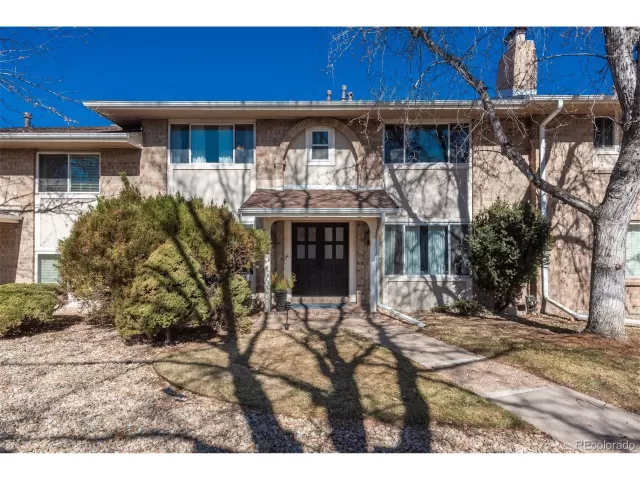 MLS: 1736035 Condo For Sale
