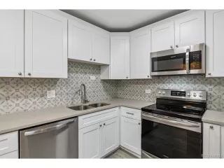 Photo #3: 1736904 Listing