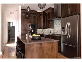 Photo #6: 1736958 Listing 