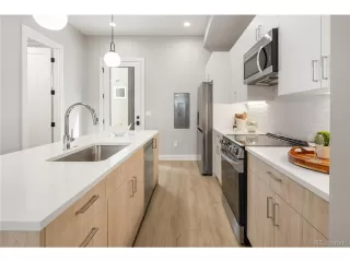 Photo #4: 1739784 Listing 