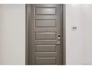 Photo #4: 1740114 Listing 