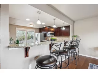 Photo #3: 1741885 Listing 