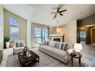 Photo #2: 1741902 Listing