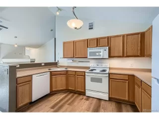Photo #4: 1741902 Listing