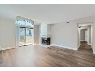 Photo #4: 1743557 Listing