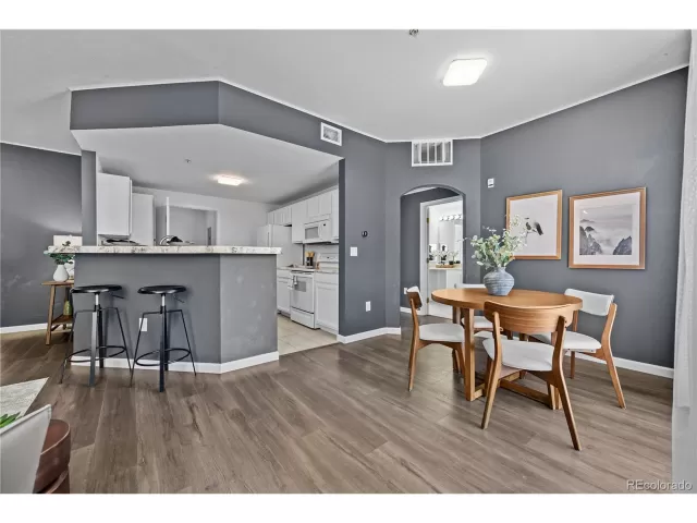 MLS: 1743711 Condo For Sale