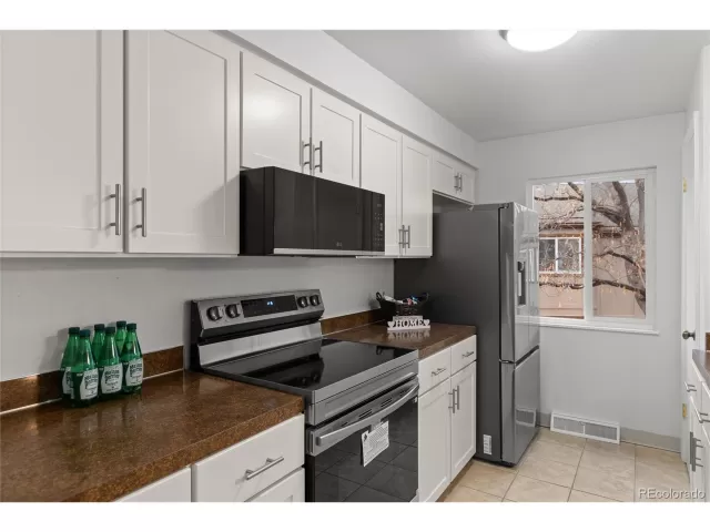 MLS: 1743857 Condo For Sale