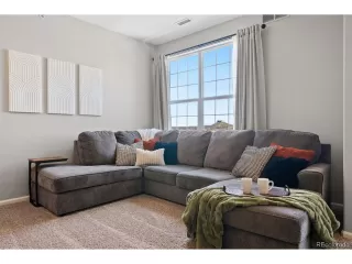 Photo #6: 1744327 Listing