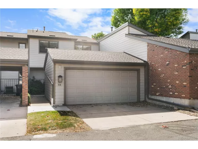 MLS: 1744803 Condo For Sale