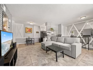 Photo #6: 1745112 Listing 
