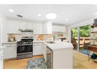 Photo #3: 1745931 Listing 