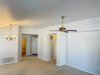 Photo #5: 1748915 Listing