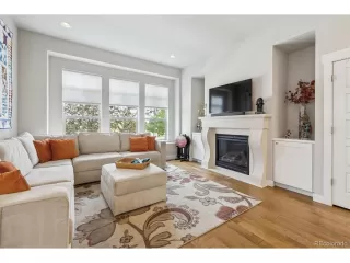 Photo #4: 1749664 Listing