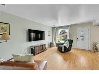 Photo #4: 1749735 Listing 