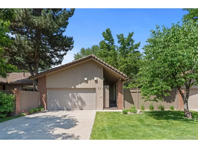 MLS: 1751877 Condo For Sale