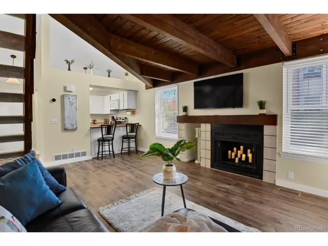 MLS: 1753327 Condo For Sale