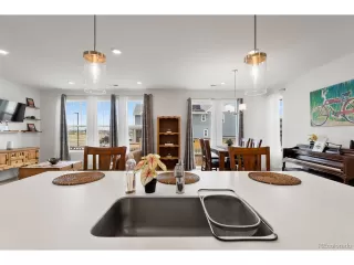 Photo #3: 1754129 Listing