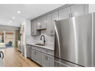 Photo #3: 1754871 Listing 