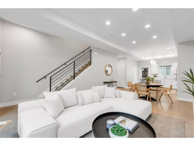 MLS: 1754921 Condo For Sale