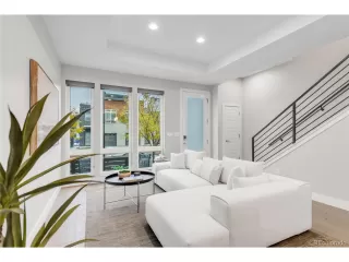 Photo #4: 1754921 Listing