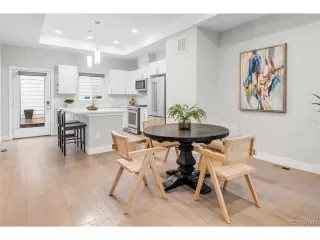 Photo #6: 1754921 Listing