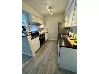 Photo #6: 1755578 Listing