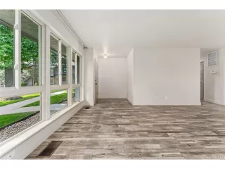 Photo #5: 1755887 Listing