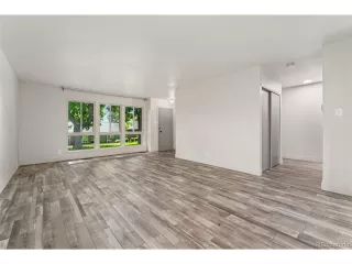 Photo #6: 1755887 Listing