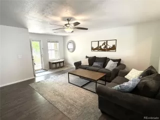 Photo #3: 1756966 Listing