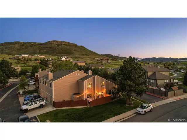 MLS: 1759158 Condo For Sale