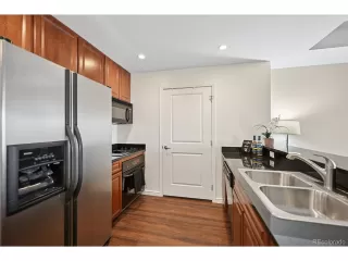 Photo #4: 1759704 Listing